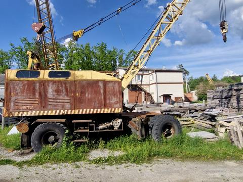 комерційна за адресою Нескорених, 22