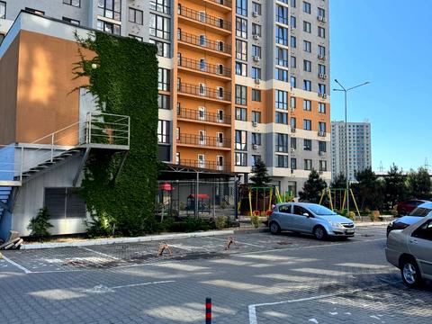 квартира за адресою Полковника Гуляєва просп. (Маршала Жукова), 111
