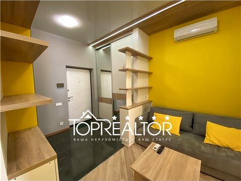 квартира за адресою Отакара Яроша пров., 22