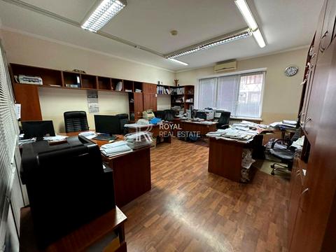 коммерческая по адресу Владимира Ивасюка просп. (Героїв Сталінграду), 4
