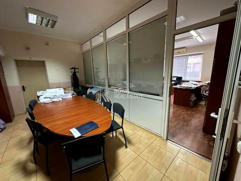 коммерческая по адресу Владимира Ивасюка просп. (Героїв Сталінграду), 4