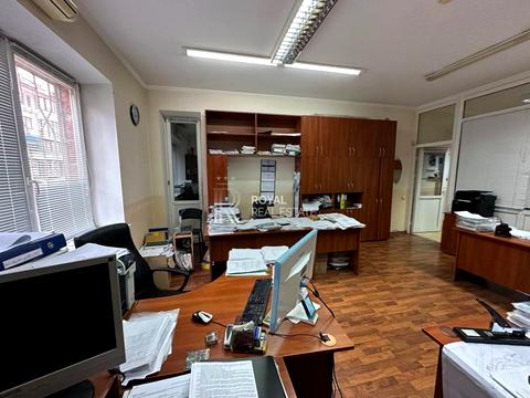коммерческая по адресу Владимира Ивасюка просп. (Героїв Сталінграду), 4