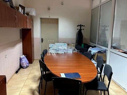 коммерческая по адресу Владимира Ивасюка просп. (Героїв Сталінграду), 4