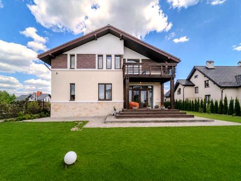 будинок за адресою Дзеркальна, 24