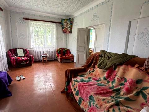 будинок за адресою с. Привільне, Центральна