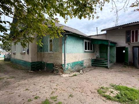 будинок за адресою с. Привільне, Центральна