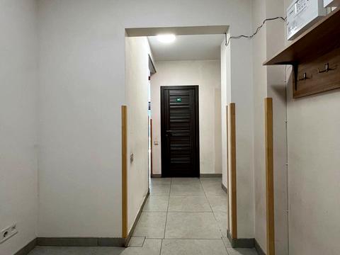 комерційна за адресою Петра Калнишевського вул., 13