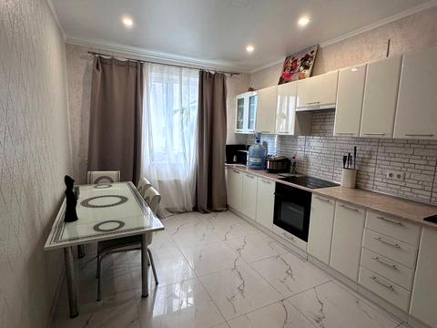 квартира за адресою Академіка Сахарова вул., (47 перлина)