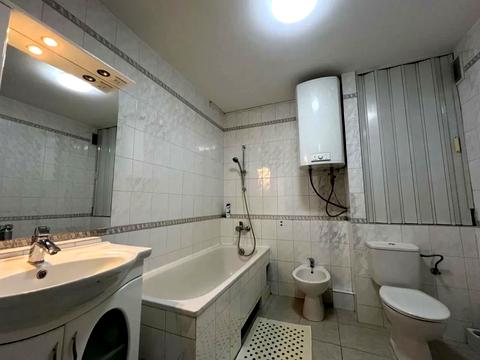 квартира за адресою Олександра Довженка вул., 14/1