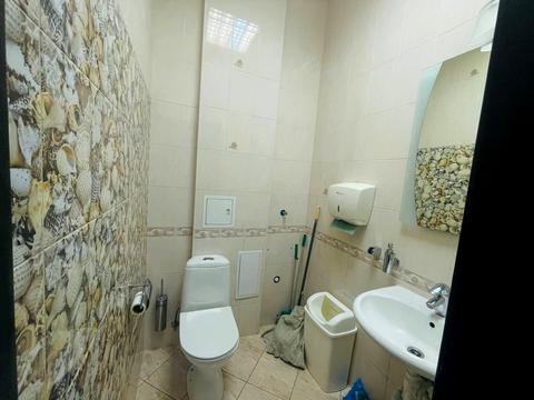 комерційна за адресою Турівська вул., 29