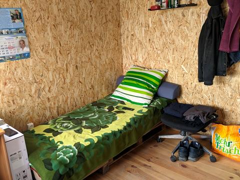 комерційна за адресою Київська, 2