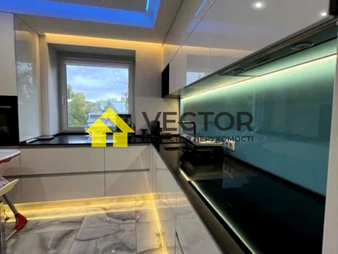 квартира за адресою Соборності вул. (Жовтнева), 30а к2