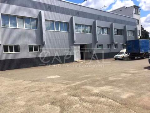 комерційна за адресою Бориспільська вул., 19Б