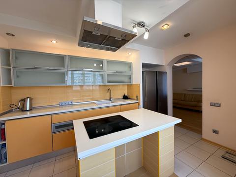 квартира по адресу Урловская ул., 5