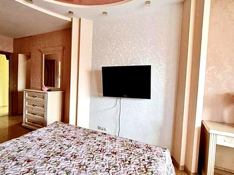 квартира за адресою Анни Ахматової вул., 16-Б