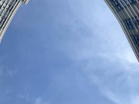 1865904885659809