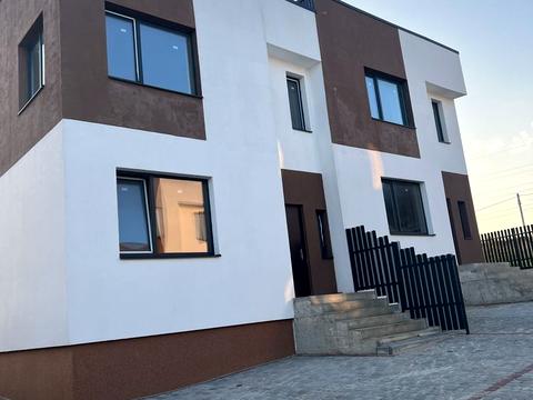 будинок за адресою Михайла Старицького вул.
