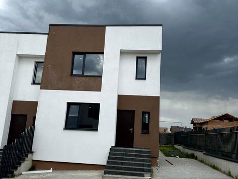 будинок за адресою Михайла Старицького вул.