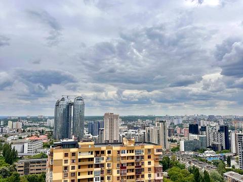 квартира за адресою Євгена Коновальця вул. (Щорса), 36-Б