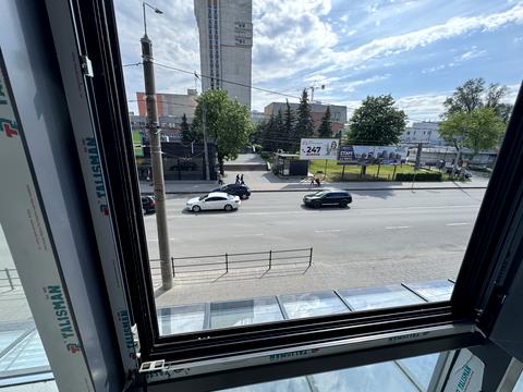 комерційна за адресою Торговиця вул., 19