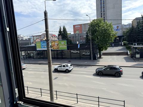 комерційна за адресою Торговиця вул., 19