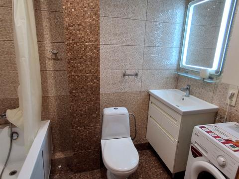 квартира за адресою Миколи Ващука вул. (Квятека), 25