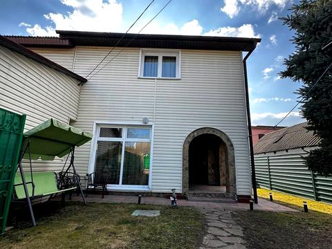 будинок за адресою Травнева, 40