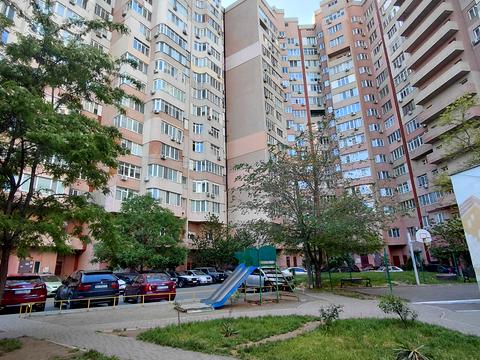 квартира за адресою Небесної Сотні просп. (Маршала Жукова), ()