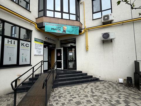 комерційна за адресою Героїв Небесної Сотні просп., 18/1