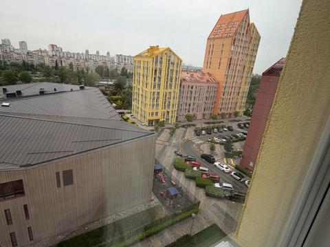 квартира за адресою Регенераторна вул., 4 к16