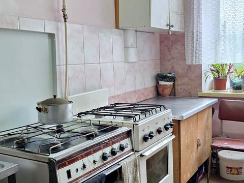 кімната за адресою Володимира Івасюка вул., 1