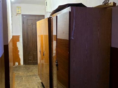кімната за адресою Володимира Івасюка вул., 1