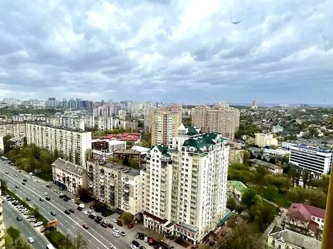 квартира за адресою Голосіївський просп. (40-річчя Жовтня), 62