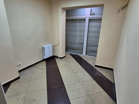 комерційна за адресою Владислава Бувалкіна вул. (Бочарова Генерала), 40