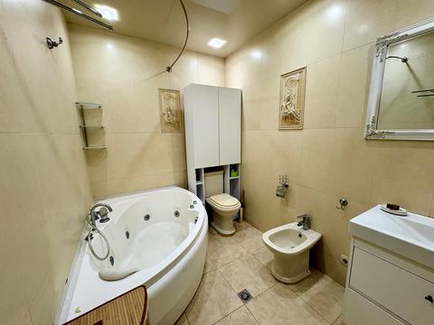 квартира по адресу Дружбы Народов ул., 228а