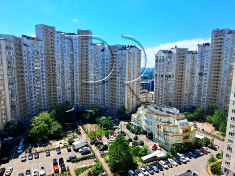 квартира за адресою Дніпровська набережна вул., 19-А