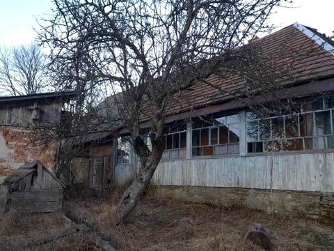 будинок за адресою Головна