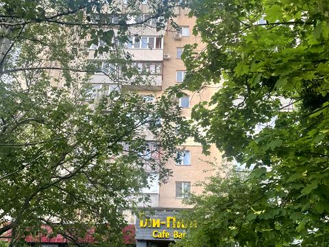 комерційна за адресою Смілянська вул., 8/13