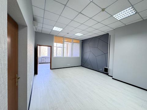комерційна за адресою Генерала Алмазова вул. (Кутузова), 18/7