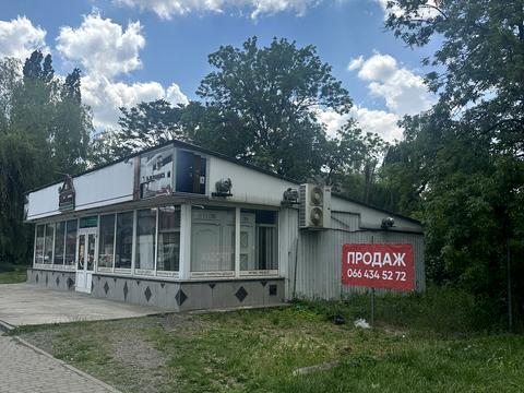 комерційна за адресою Карпатської України вул. (Юрія Гагаріна), 28