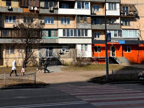 комерційна за адресою Павла Тичини просп., 9