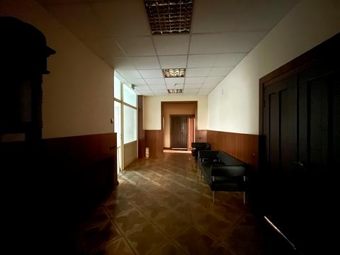 комерційна за адресою Броварська вул., 4б