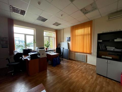 комерційна за адресою Броварська вул., 4б