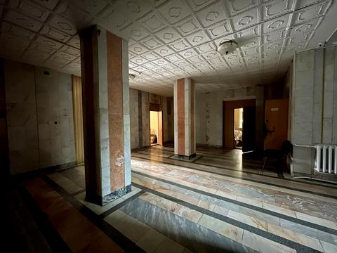 комерційна за адресою Броварська вул., 4б