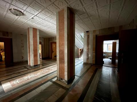 комерційна за адресою Броварська вул., 4б