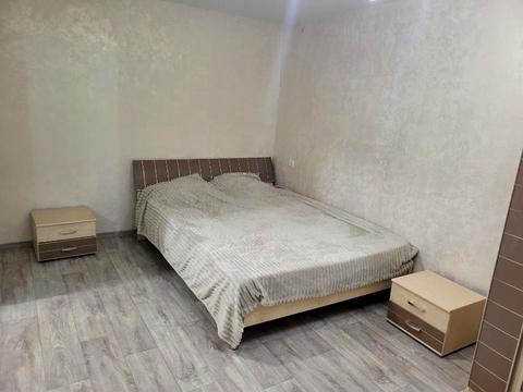 квартира за адресою В'ячеслава Чорновола вул., 9
