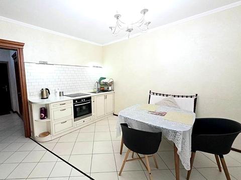 квартира за адресою Тополина вул., 26