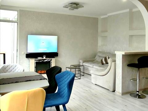 квартира за адресою Анатолія Петрицького вул., 17-А