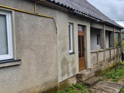 дом по адресу Центральна