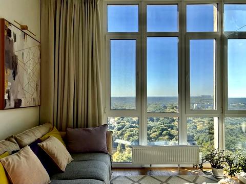 квартира за адресою Рея Бредбері вул., 2